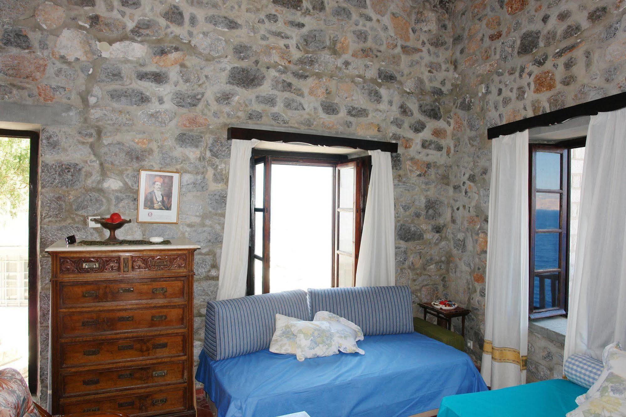 Villa Castello 이드라 외부 사진